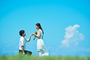 「結婚はいつが正解？」男性が迷う“タイミング”を岐阜県美濃加茂市の結婚相談所アイプラスが徹底解説 |株式会社I-plus【アイプラス】